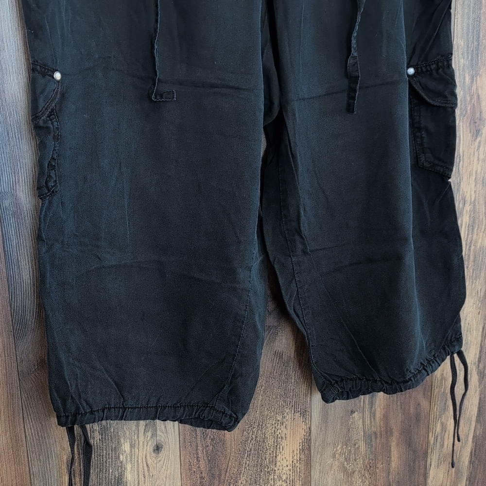 Lane Bryant Women's Black Capri Crop Chino Pants 18 C376 - Picture 3 of 7